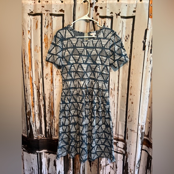 LulaRoe Amelia large colorful A-line pleated stretch dress pockets - Picture 1 of 5